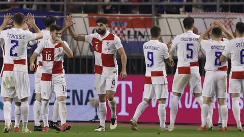 澳波：保级热议，联赛排名现状引发忧虑